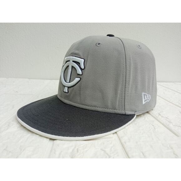 Minnesota Twins Hat Cap Fitted 7 3/8 Gray MLB Baseball New Era - Picture 1 of 9